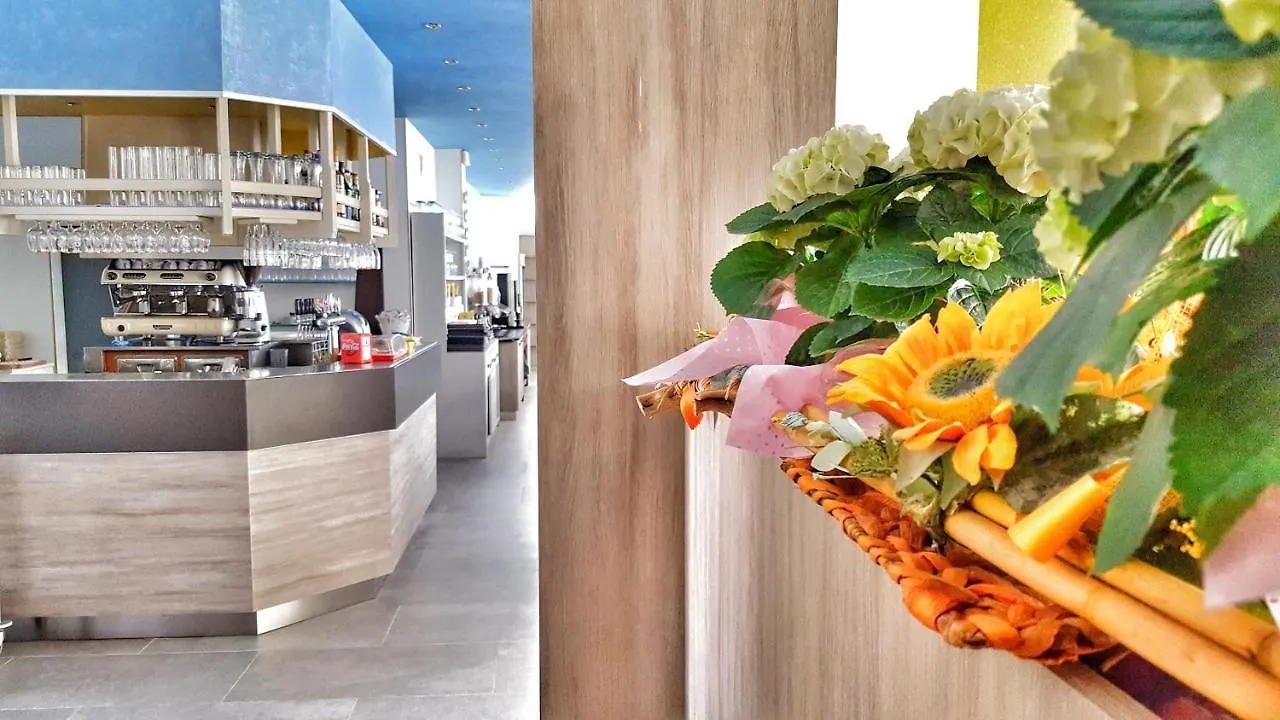 Hotel Alla Terrazza Bibione 3*,  Italy