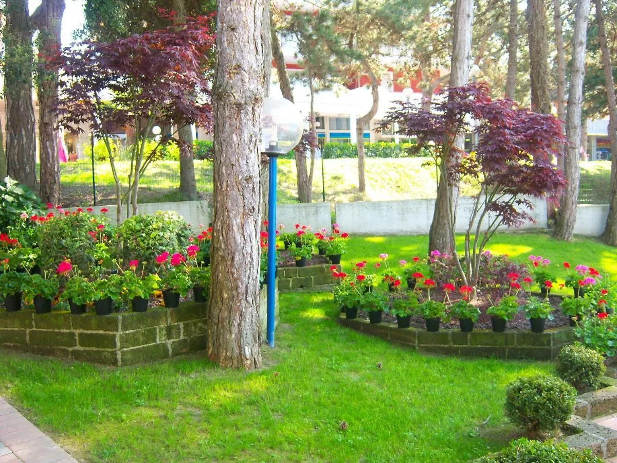 Hotel Alla Terrazza Bibione 3*,  Italy